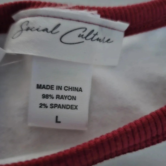 Hampton New York Soft Crop Sweater - Picture 2 of 4